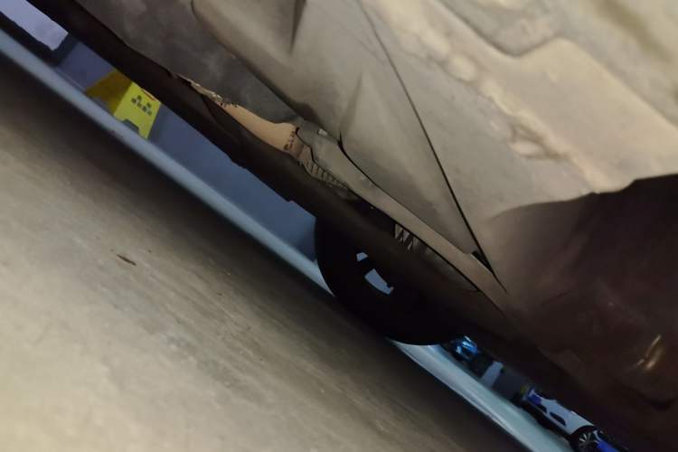 Used Mercedes-Benz E-Class 2015 E 260 L Sport & Fashion Model Chassis Front Right