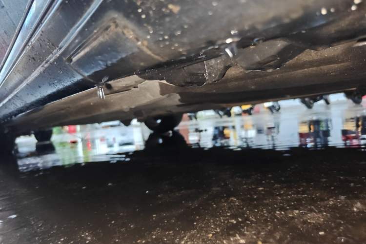 Used Mercedes-Benz E-Class 2015 Revised E 260 L Chassis Front Right