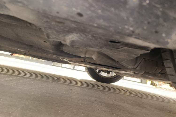Used Mercedes-Benz E-Class 2015 E 260 L Sport Edition Chassis Front Right