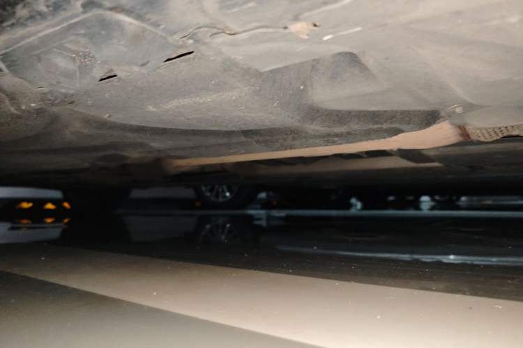 Used Mercedes-Benz E-Class 2015 Facelift E 180 L Chassis Front Right