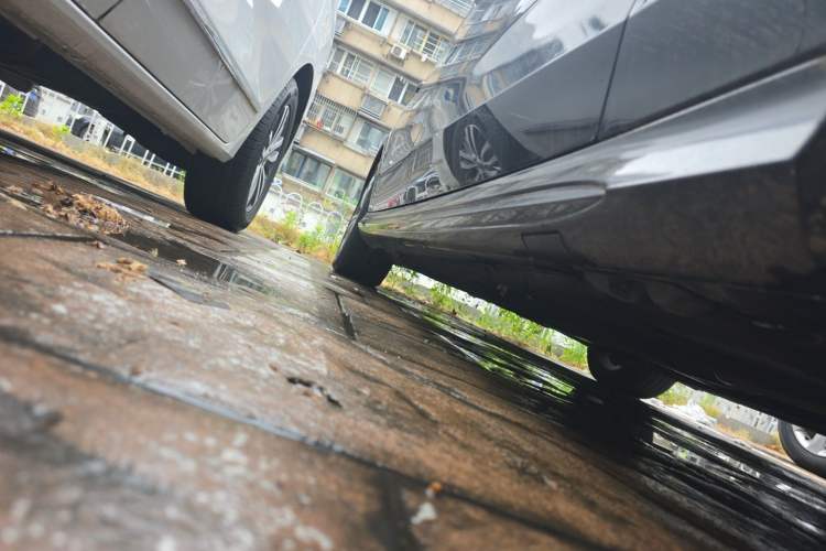 Used Mercedes-Benz E-Class 2015 E 260 L Sport & Fashion Model Chassis Front Right