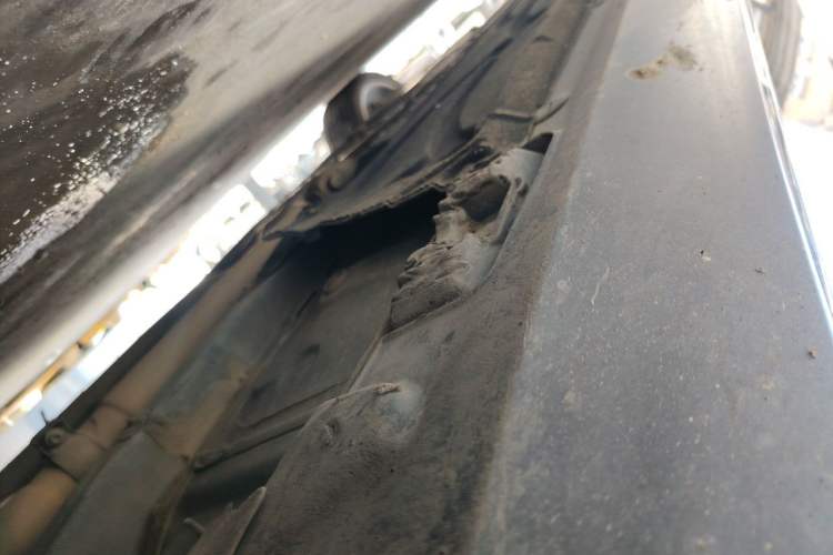 Used Mercedes-Benz E-Class 2015 E 320 L 4MATIC Chassis Front Right