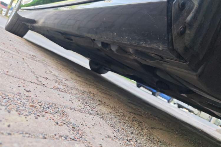 Used Mercedes-Benz E-Class 2015 Facelift E 200 L Chassis Front Right