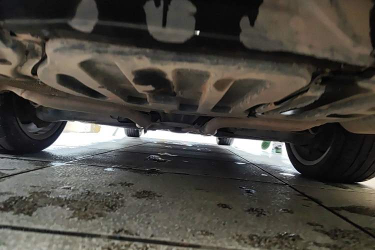 Used Mercedes-Benz E-Class 2015 E 200 L Chassis Rear