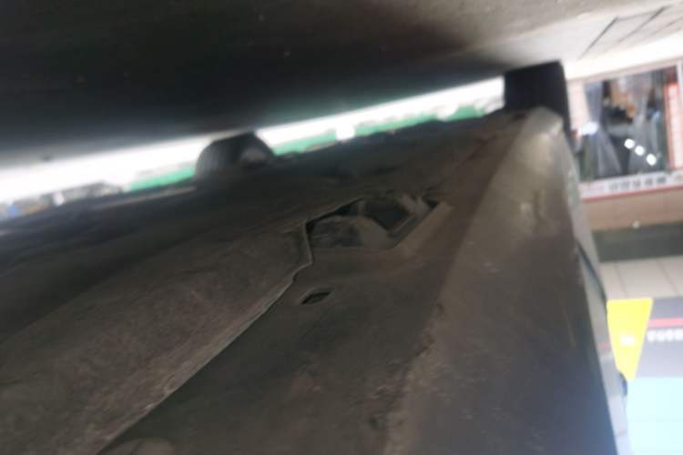 Used Mercedes-Benz E-Class 2015 E 260 L Chassis Rear Left
