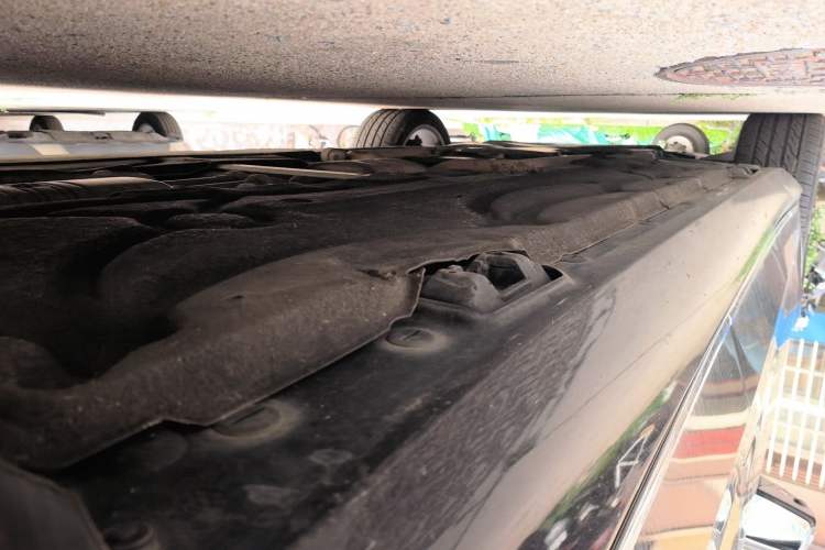 Used Mercedes-Benz E-Class 2015 E 320 L 4MATIC Chassis Rear Left