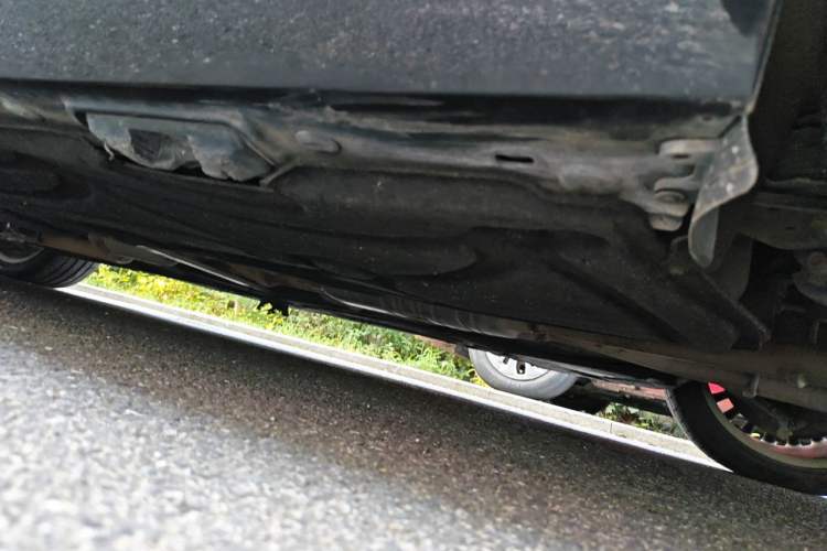 Used Mercedes-Benz E-Class 2015 E 200 L Chassis Rear Left