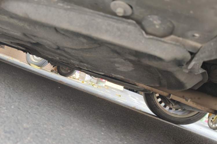 Used Mercedes-Benz E-Class 2015 E 200 L Chassis Rear Left