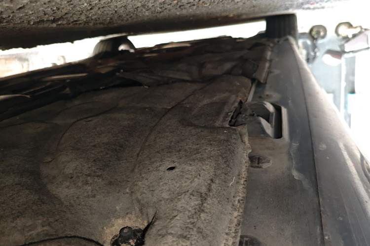 Used Mercedes-Benz E-Class 2015 E 320 L Sport 4MATIC Chassis Rear Left