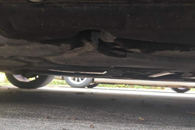 Used Mercedes-Benz E-Class 2015 E 320 L 4MATIC Chassis Rear Left