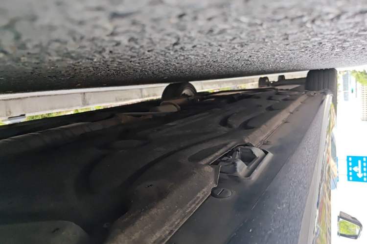 Used Mercedes-Benz E-Class 2015 Restyled E 260 L Sport Edition Chassis Rear Left