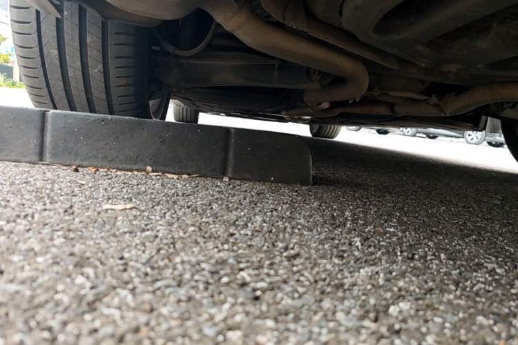 Used Mercedes-Benz E-Class 2015 E 260 L Sport Edition Chassis Rear Left