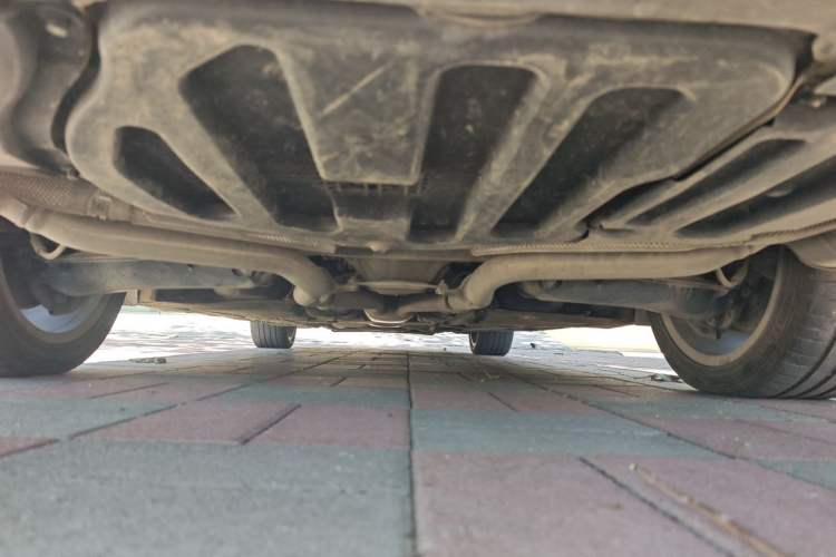 Used Mercedes-Benz E-Class 2015 E 320 L 4MATIC Chassis Rear