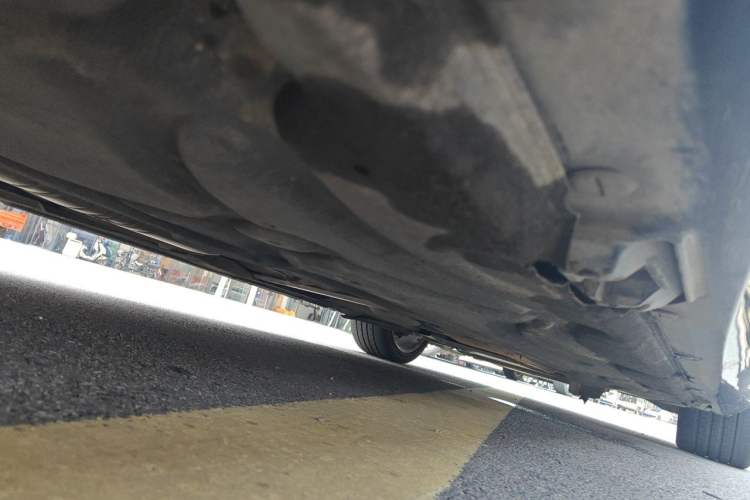 Used Mercedes-Benz E-Class 2015 Revised E 260 L Chassis Rear Right