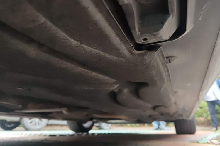 Used Mercedes-Benz E-Class 2015 E 260 L Sport & Fashion Model Chassis Rear Right