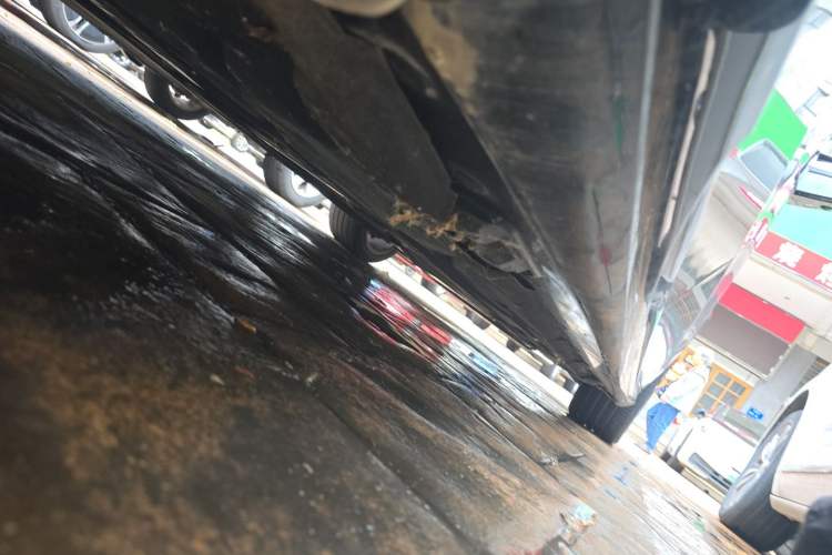 Used Mercedes-Benz E-Class 2015 E 260 L Sport & Fashion Model Chassis Rear Right