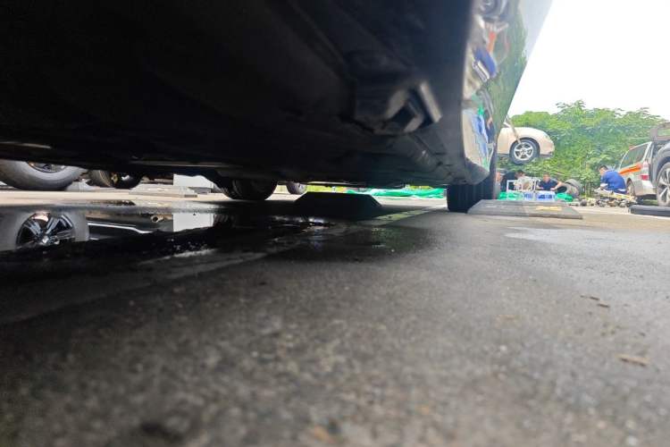 Used Mercedes-Benz E-Class 2015 E 320 L Chassis Rear Right