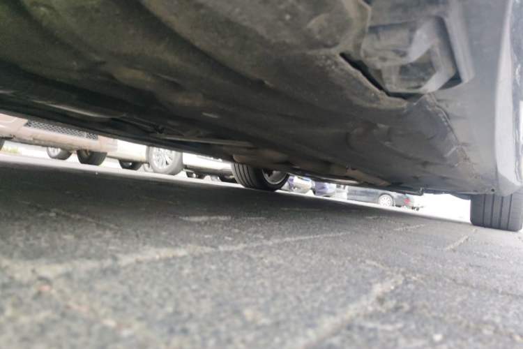 Used Mercedes-Benz E-Class 2015 E 320 L 4MATIC Chassis Rear Right
