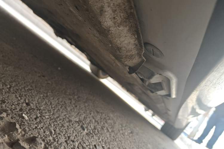 Used Mercedes-Benz E-Class 2015 Revised E 260 L Chassis Rear Right