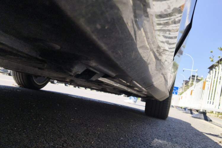 Used Mercedes-Benz E-Class 2015 E 260 L Chassis Rear Right