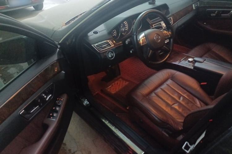 Used Mercedes-Benz E-Class 2015 E 320 L 4MATIC Driver Seat