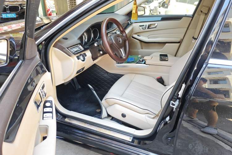 Used Mercedes-Benz E-Class 2015 Facelift E 200 L Driver Seat