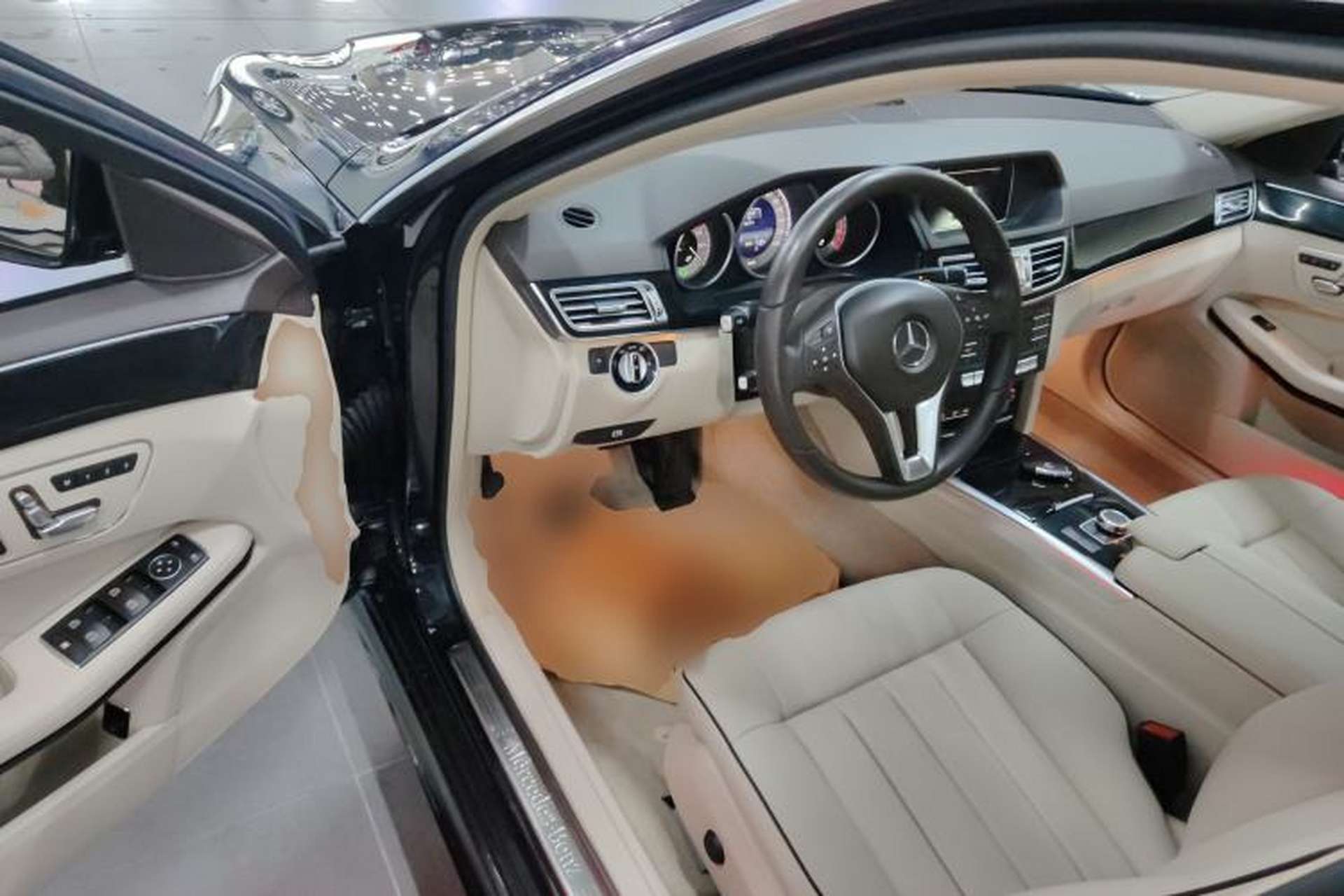 Used Mercedes-Benz E-Class 2015 Facelift E 200 L Sport Edition Driver Seat
