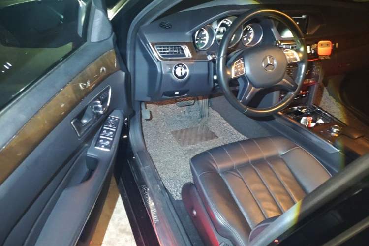 Used Mercedes-Benz E-Class 2015 E 260 L Driver Seat