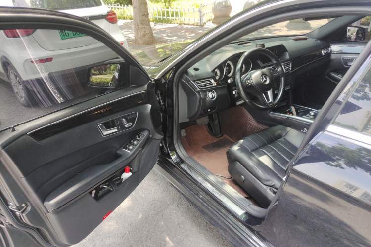 Used Mercedes-Benz E-Class 2015 Restyled E 260 L Sport Edition Driver Seat
