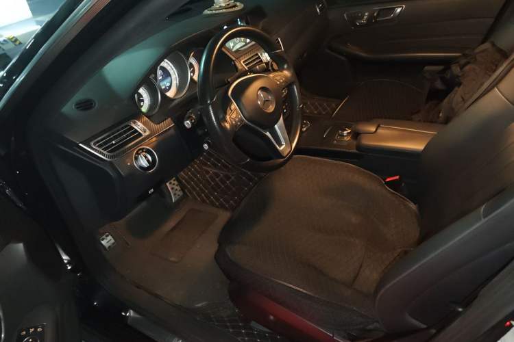 Used Mercedes-Benz E-Class 2015 Restyled E 260 L Sport Edition Driver Seat