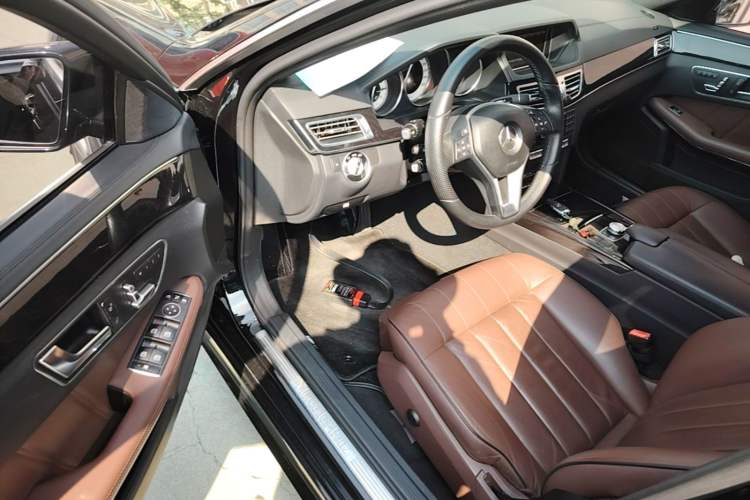 Used Mercedes-Benz E-Class 2015 E 320 L Sport 4MATIC Driver Seat