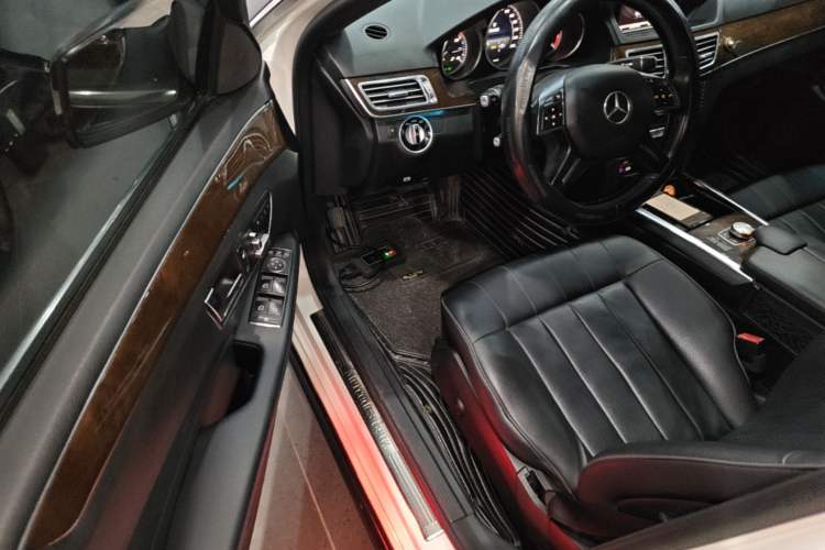 Used Mercedes-Benz E-Class 2015 E 200 L Driver Seat