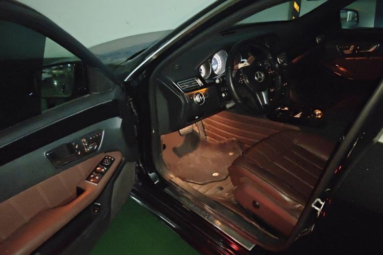 Used Mercedes-Benz E-Class 2015 E 320 L Sport Edition Driver Seat
