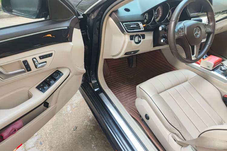 Used Mercedes-Benz E-Class 2015 Restyled E 260 L Sport Edition Driver Seat