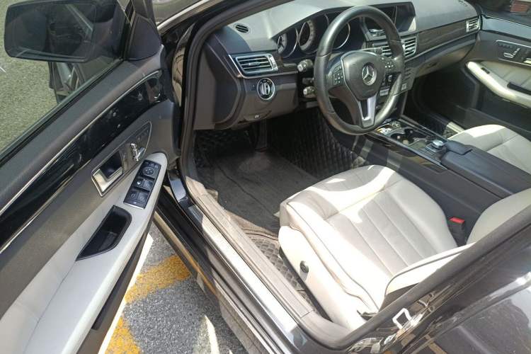 Used Mercedes-Benz E-Class 2015 E 260 L Sport Luxury Model Driver Seat