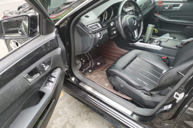 Used Mercedes-Benz E-Class 2015 Facelift E 200 L Sport Edition Driver Seat