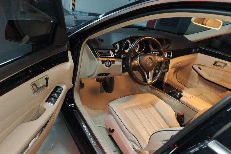 Used Mercedes-Benz E-Class 2015 Facelift E 180 L Driver Seat