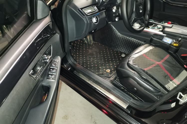 Used Mercedes-Benz E-Class 2015 Restyled E 260 L Sport Edition Driver Seat