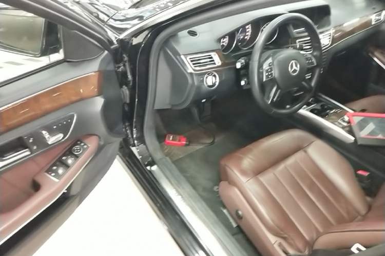 Used Mercedes-Benz E-Class 2015 E 320 L 4MATIC Driver Seat