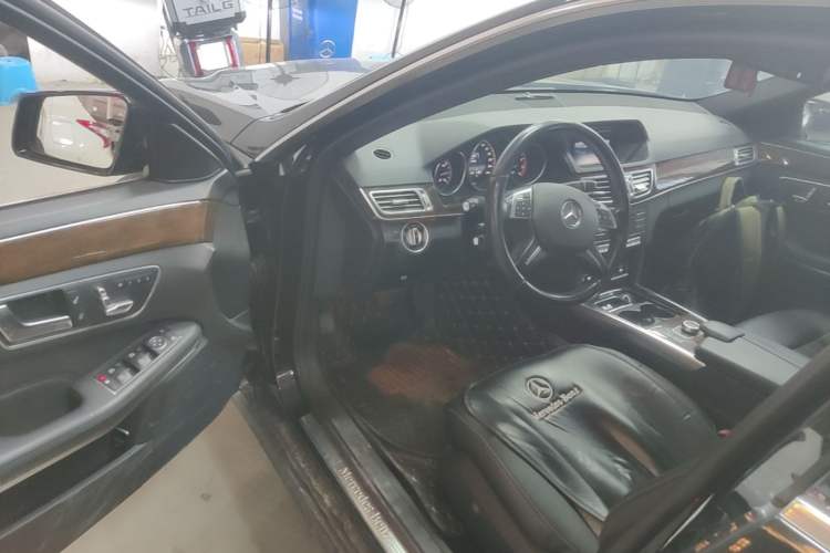 Used Mercedes-Benz E-Class 2015 Facelift E 200 L Driver Seat