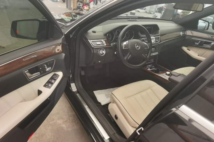 Used Mercedes-Benz E-Class 2015 E 320 L Luxury 4MATIC Driver Seat