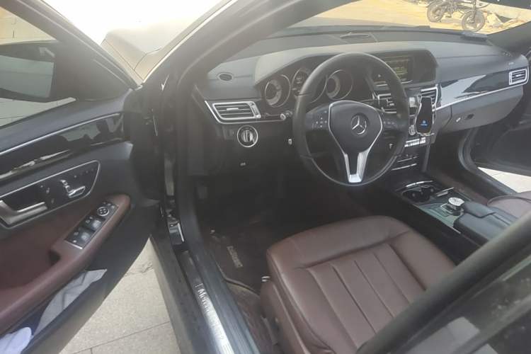 Used Mercedes-Benz E-Class 2015 E 320 L Sport 4MATIC Driver Seat