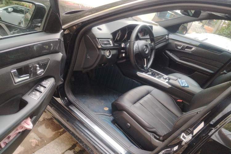 Used Mercedes-Benz E-Class 2015 E 260 L Sport & Fashion Model Driver Seat