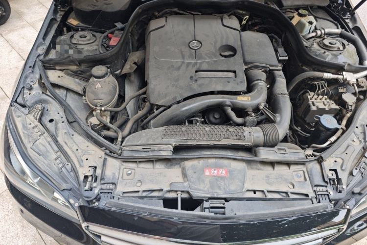 Used Mercedes-Benz E-Class 2015 Facelift E 200 L Sport Edition Engine Bay
