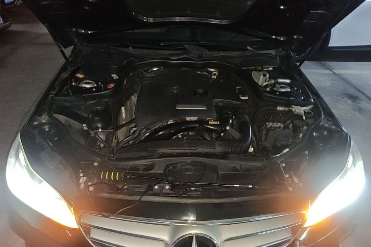 Used Mercedes-Benz E-Class 2015 Restyled E 260 L Sport Edition Engine Bay