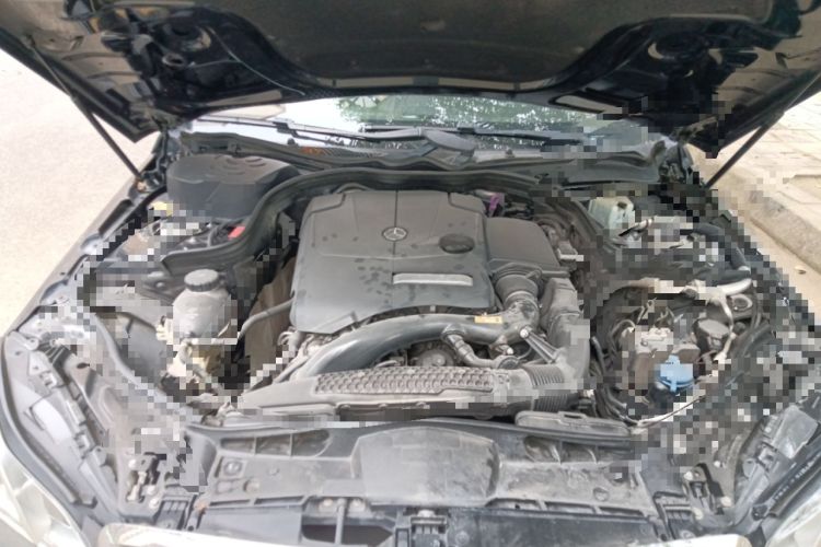 Used Mercedes-Benz E-Class 2015 E 200 L Engine Bay