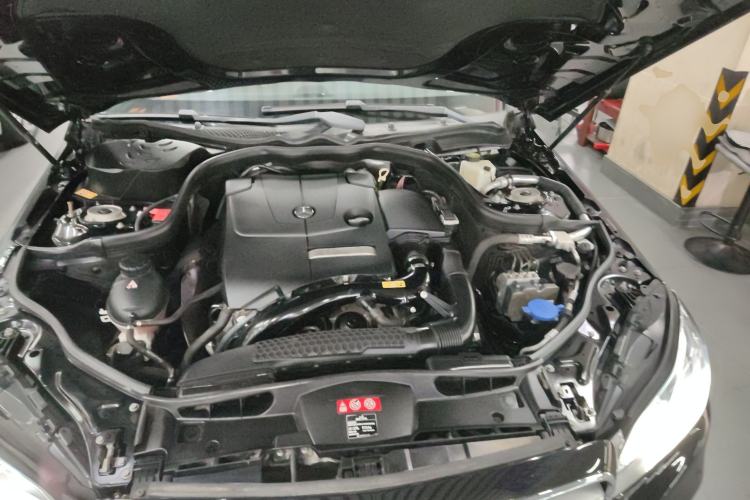 Used Mercedes-Benz E-Class 2015 Facelift E 200 L Sport Edition Engine Bay