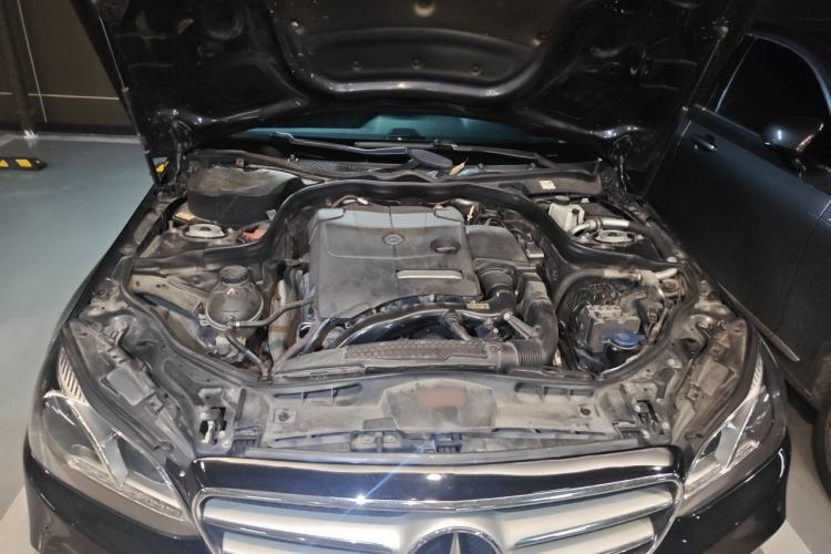 Used Mercedes-Benz E-Class 2015 Facelift E 200 L Sport Edition Engine Bay