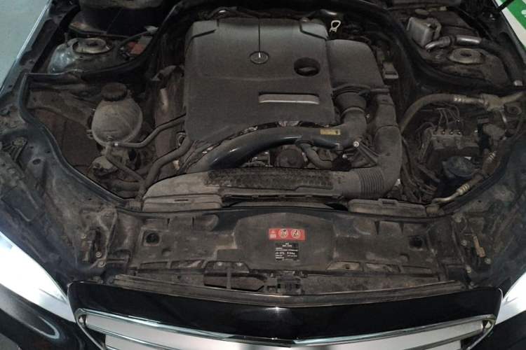 Used Mercedes-Benz E-Class 2015 Restyled E 260 L Sport Edition Engine Bay