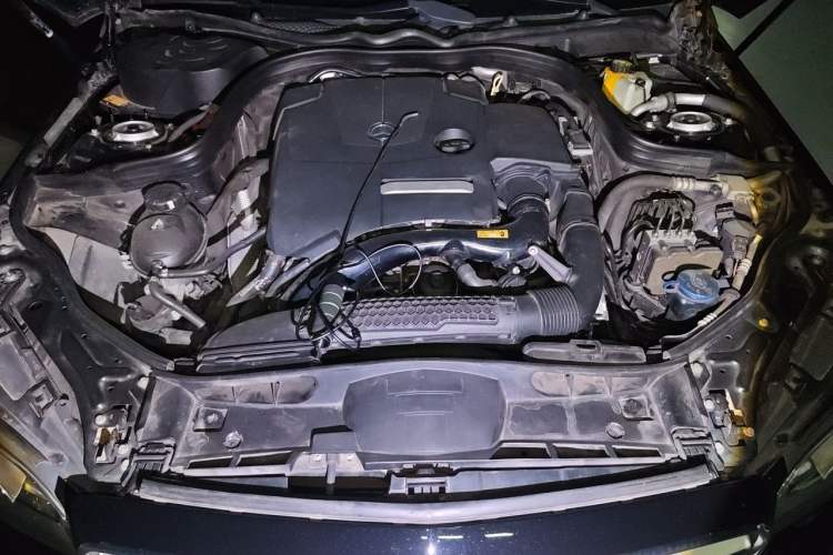 Used Mercedes-Benz E-Class 2015 Restyled E 260 L Sport Edition Engine Bay